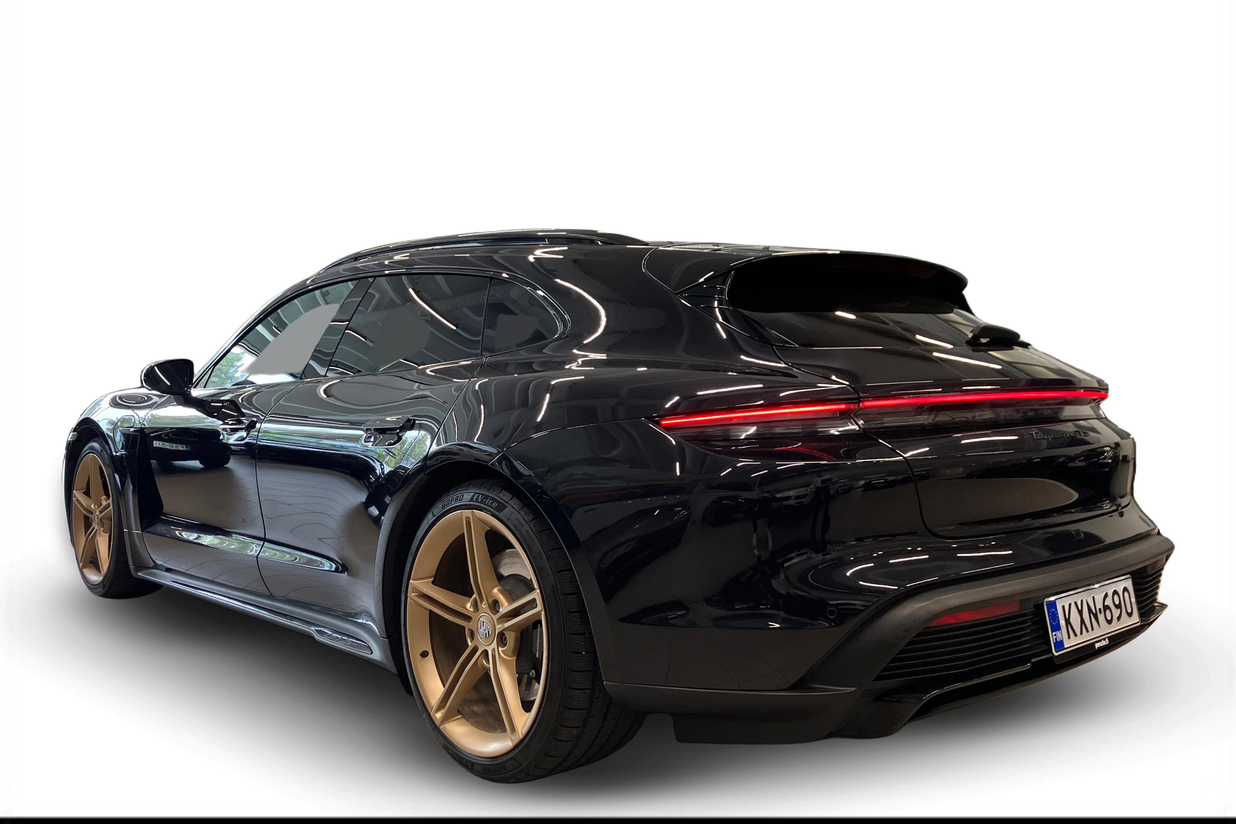 Musta Porsche Taycan 2022 kuva 2.