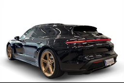 Musta Porsche Taycan 2022 kuva 2.