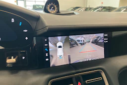 Musta Porsche Taycan 2022 kuva 14.