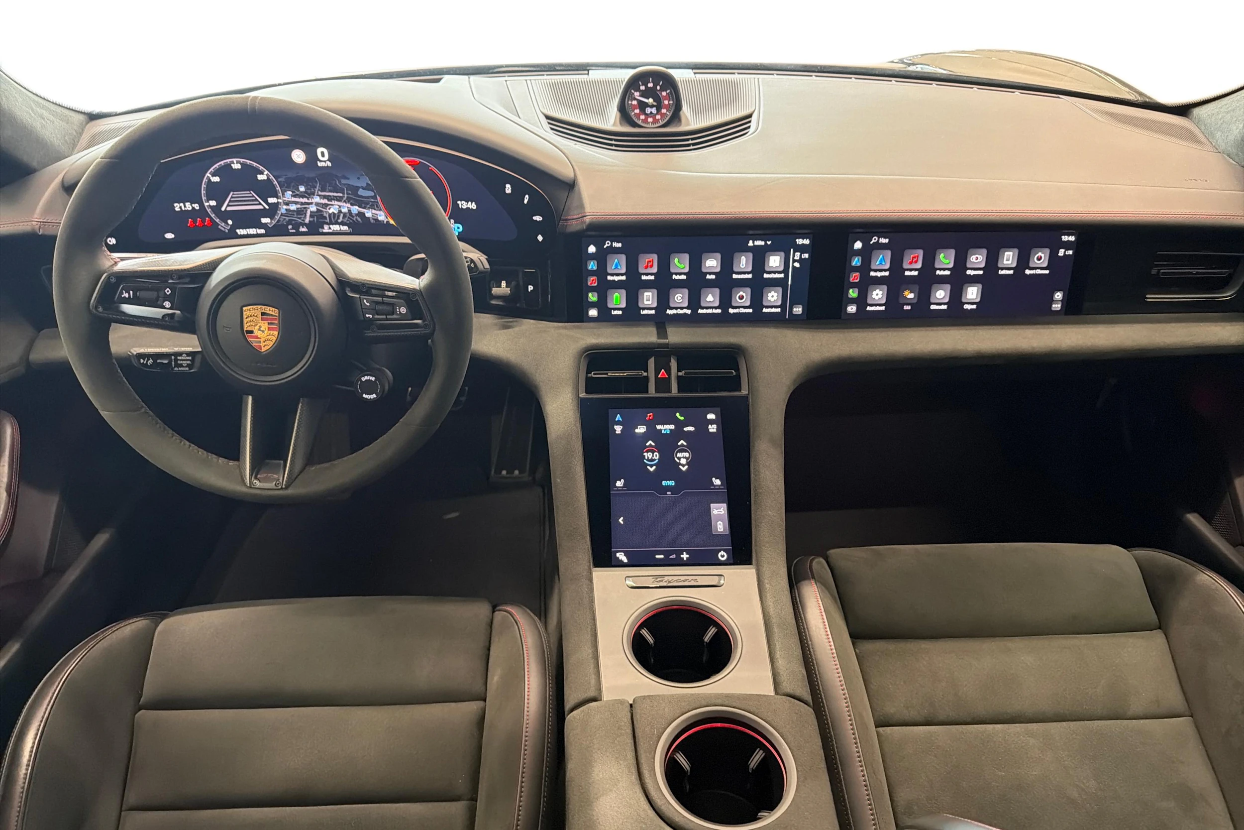 Harmaa Porsche Taycan 2022 kuva 8.