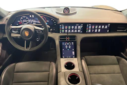 Harmaa Porsche Taycan 2022 kuva 8.