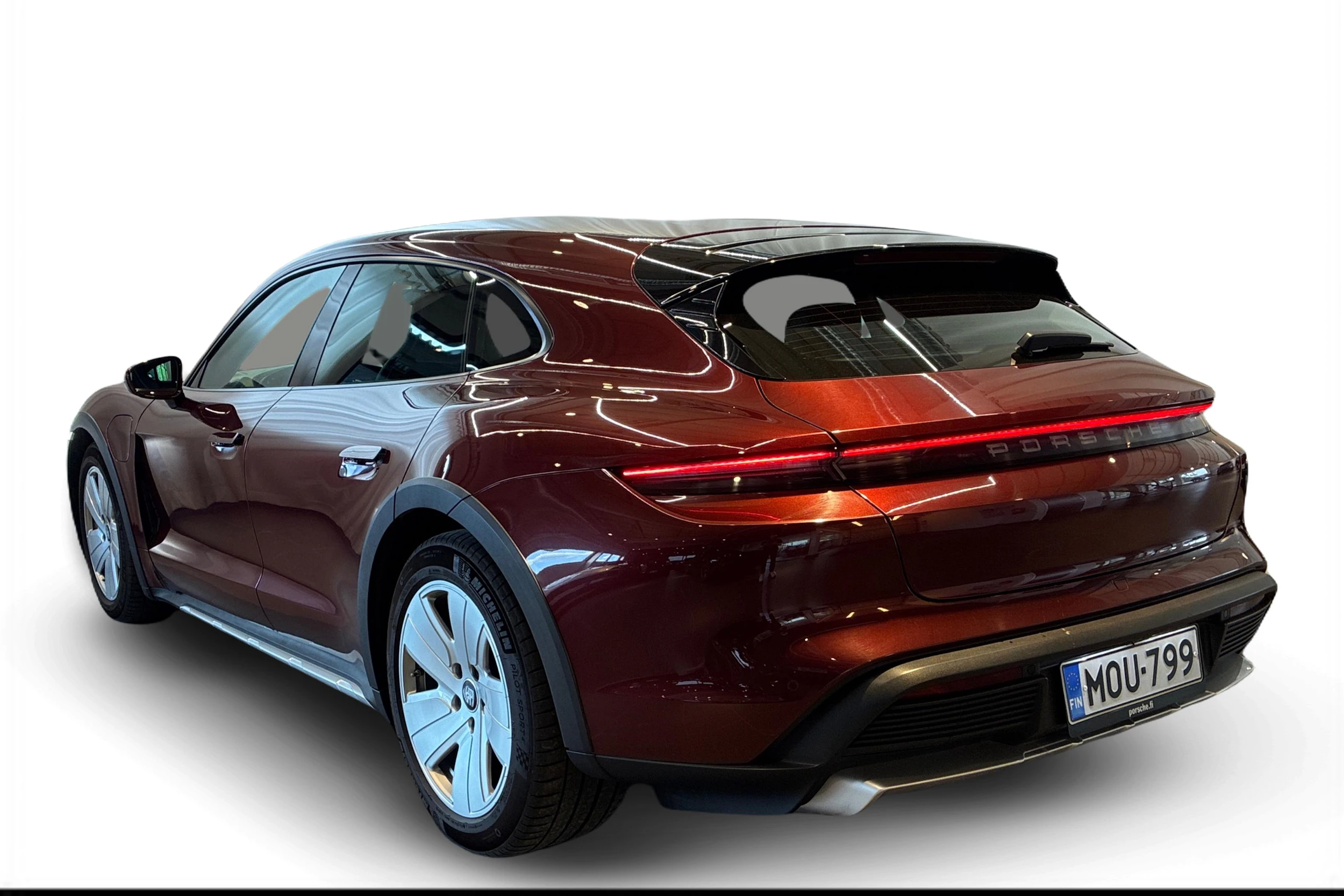 punainen Porsche Taycan 2022 kuva 2.