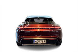 punainen Porsche Taycan 2022 kuva 3.