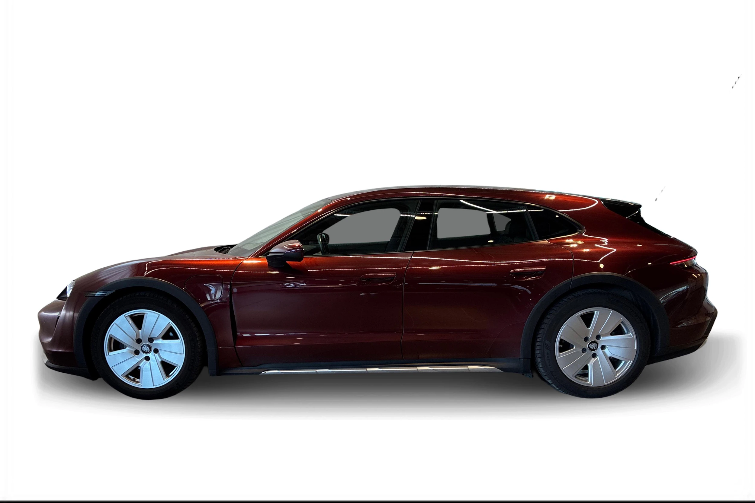 punainen Porsche Taycan 2022 kuva 5.