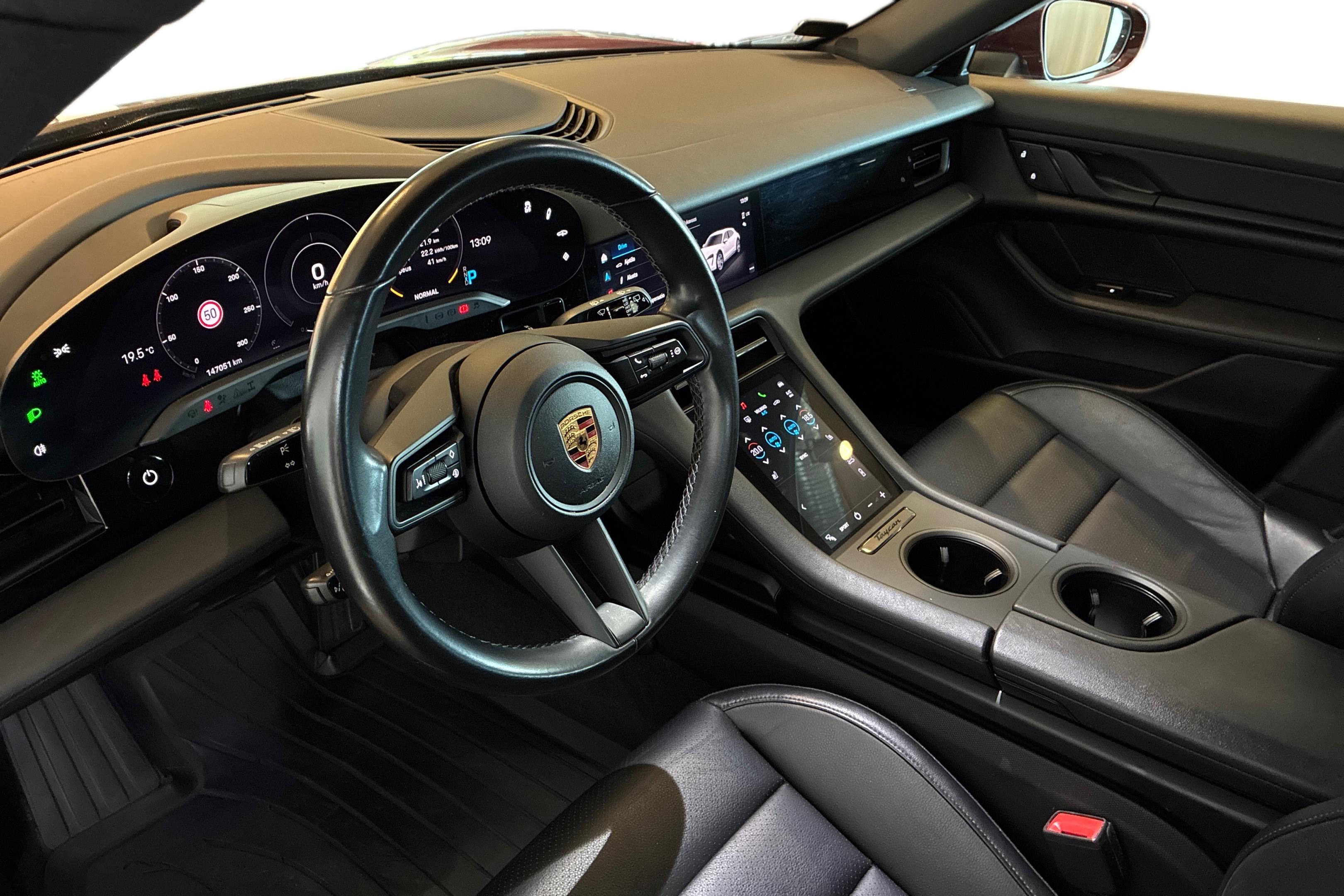 Porsche Taycan 4 Cross Turismo 2022, kuva 6/22