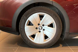 punainen Porsche Taycan 2022 kuva 10.