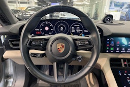 hopea Porsche Taycan 2022 kuva 12.