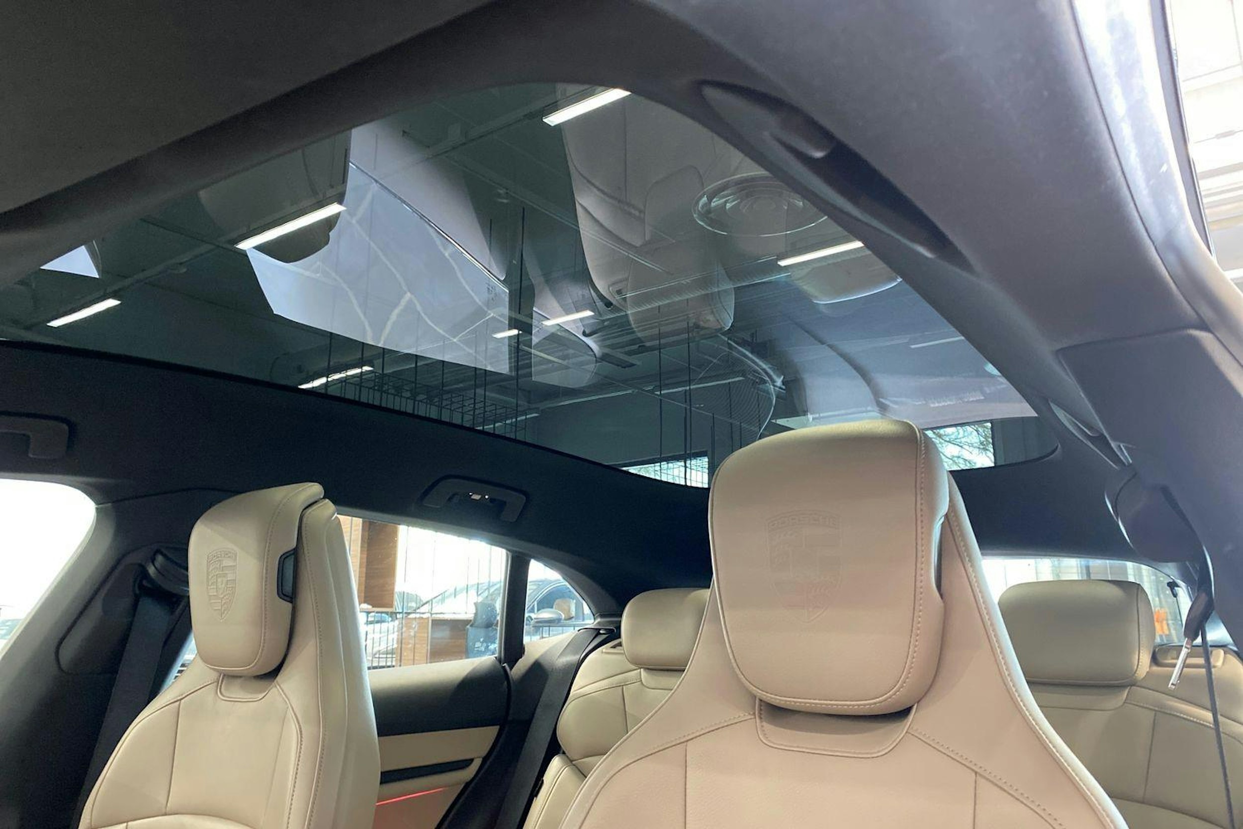 hopea Porsche Taycan 2022 kuva 21.