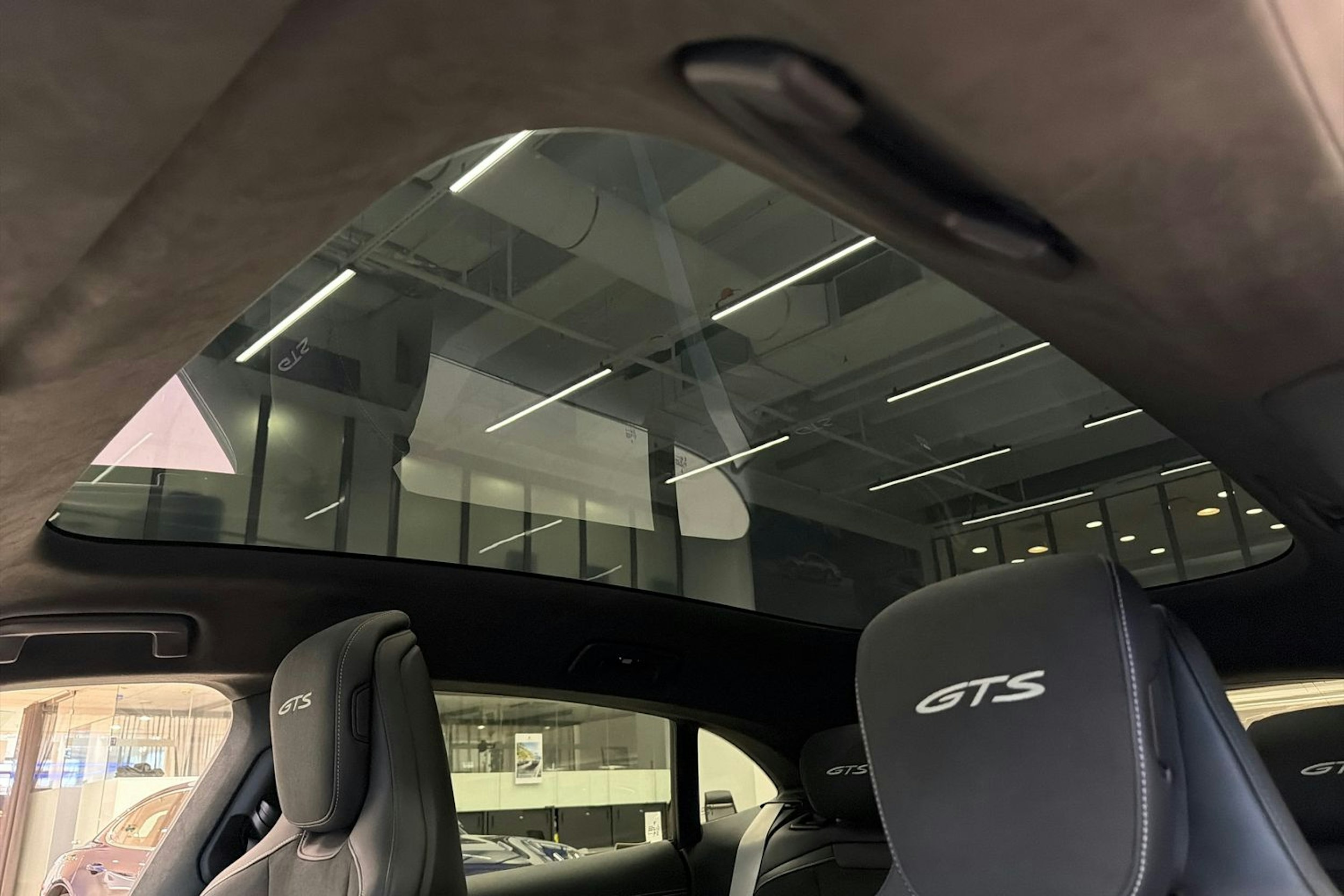 Porsche Taycan 2022 kuva 16.