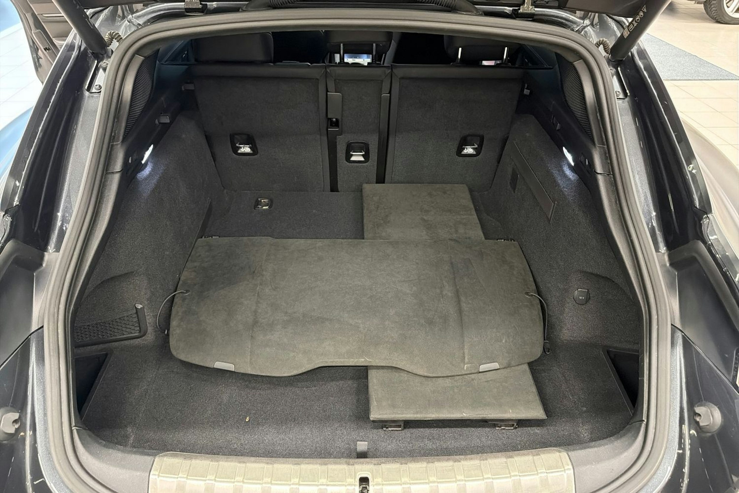 Porsche Taycan 2022 kuva 18.