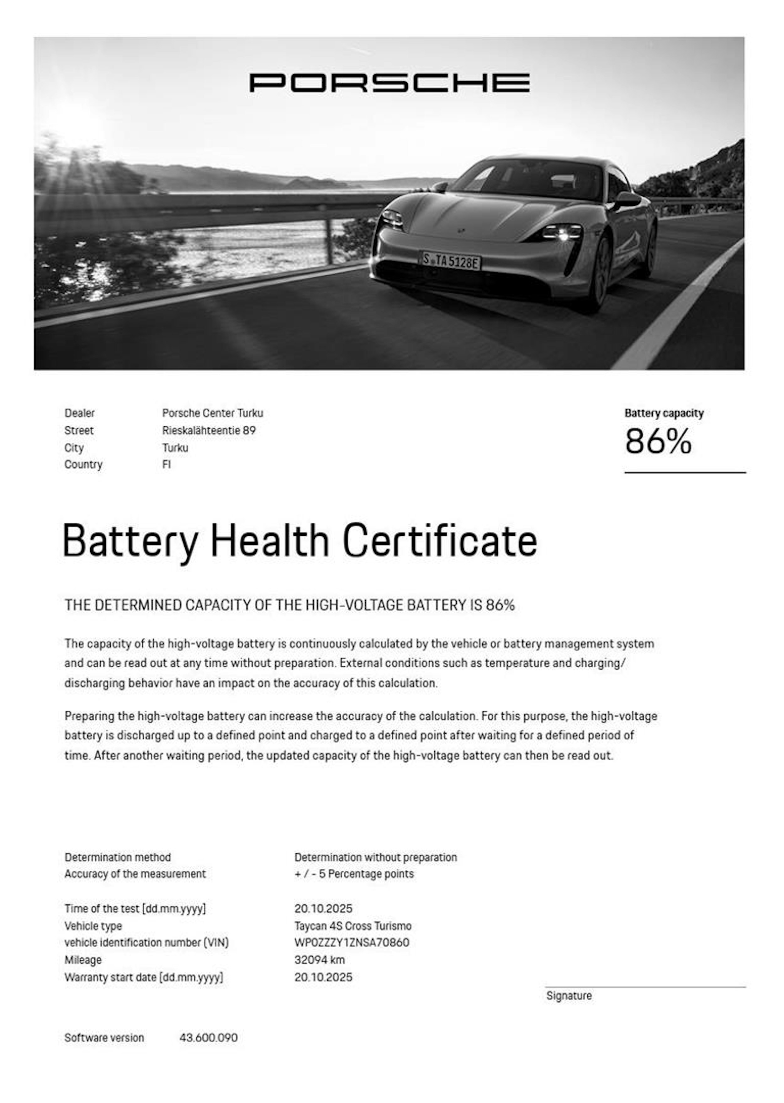 sininen Porsche Taycan 2022 kuva 2.