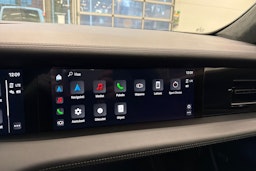 Musta Porsche Taycan 2022 kuva 17.