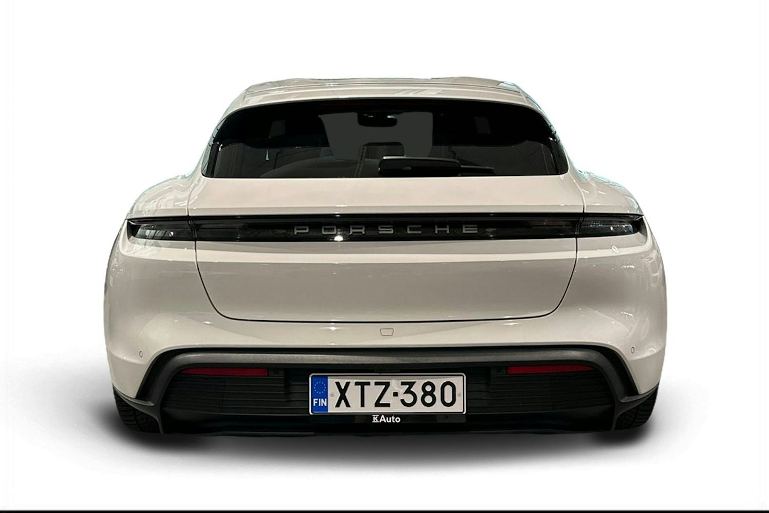valkoinen Porsche Taycan 2022 kuva 3.
