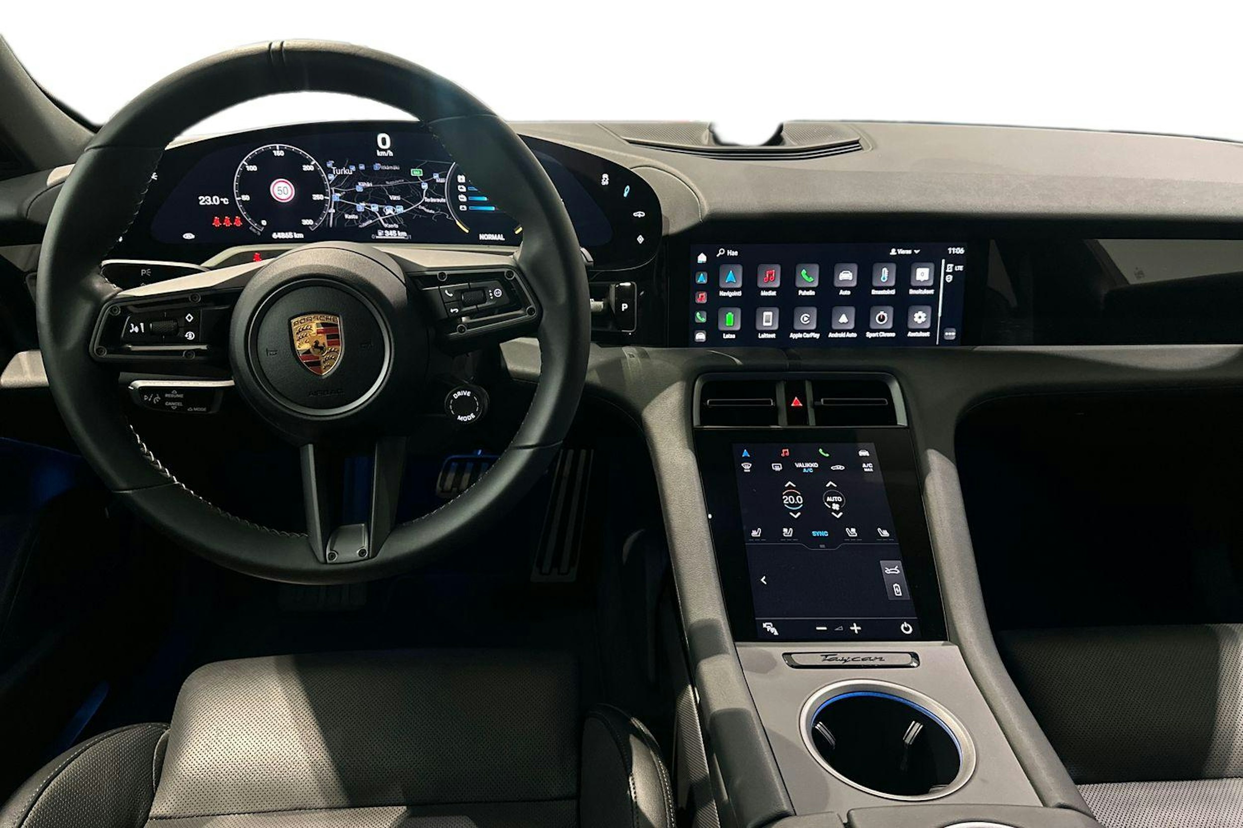 valkoinen Porsche Taycan 2022 kuva 7.