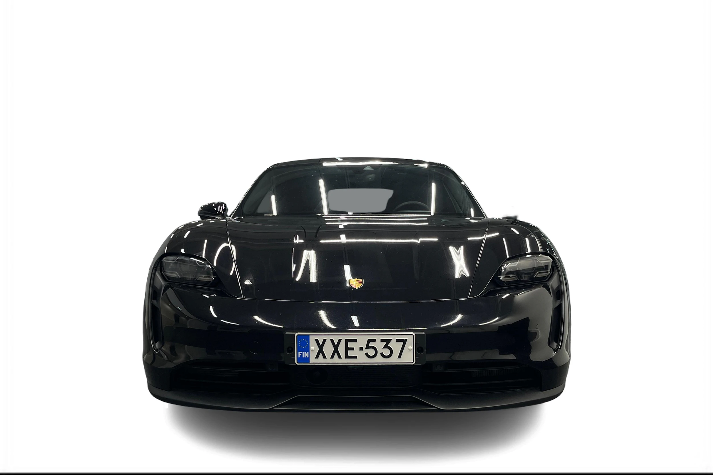 musta Porsche Taycan 2022 kuva 4.