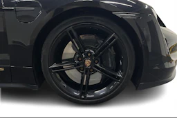 musta Porsche Taycan 2022 kuva 9.