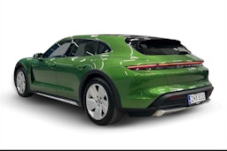 Vihreä Porsche Taycan 2022 kuva 2.