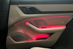 Vihreä Porsche Taycan 2022 kuva 11.