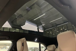 Vihreä Porsche Taycan 2022 kuva 12.