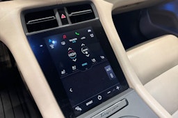 Vihreä Porsche Taycan 2022 kuva 17.