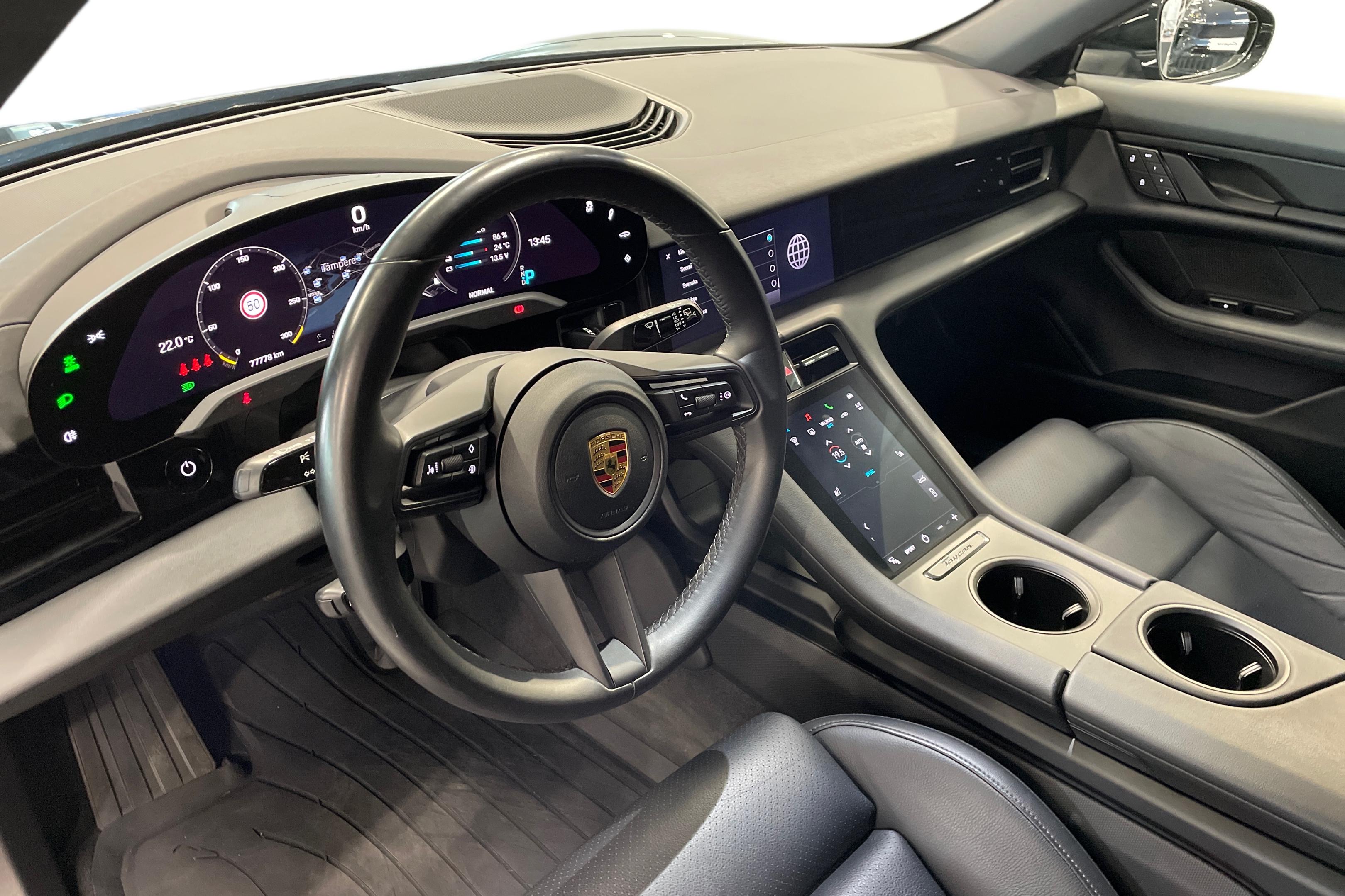 Porsche Taycan 4 Cross Turismo 2022, kuva 6/17