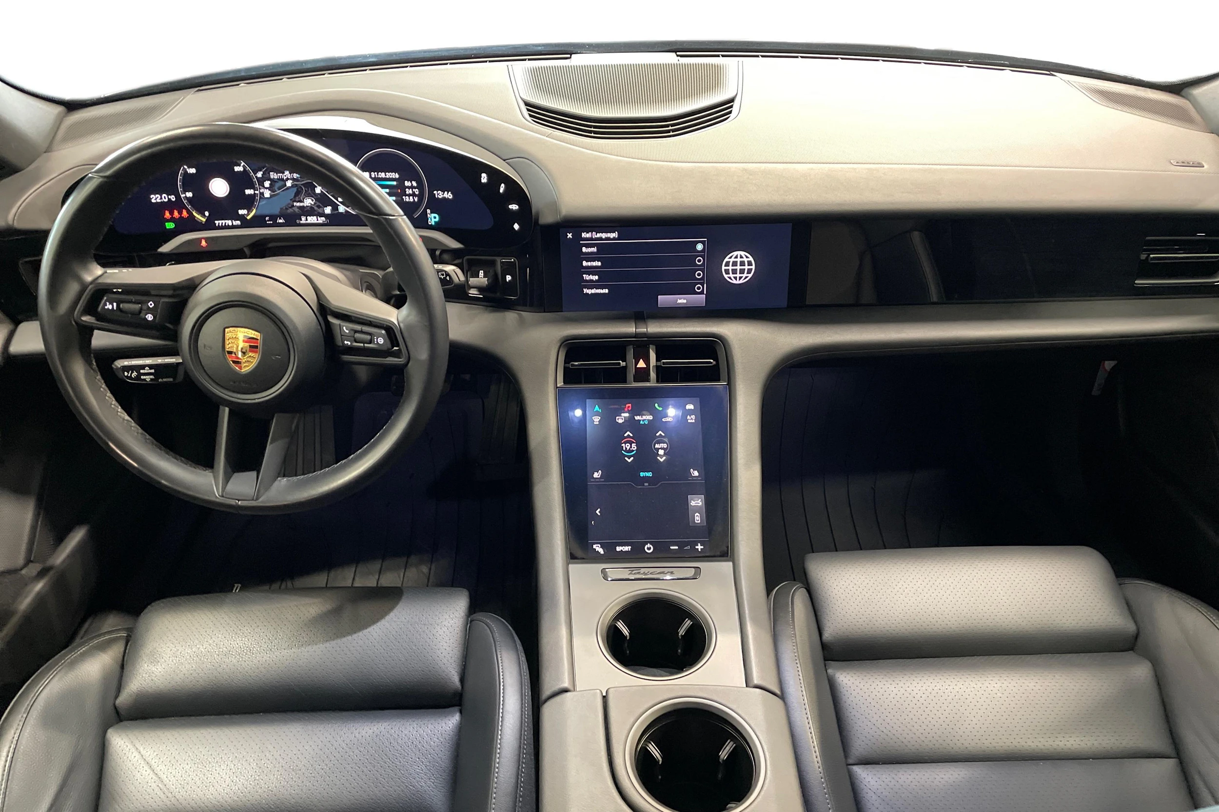 musta Porsche Taycan 2022 kuva 7.
