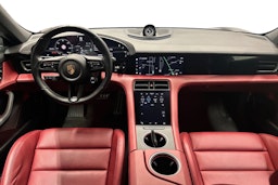 musta Porsche Taycan 2022 kuva 7.