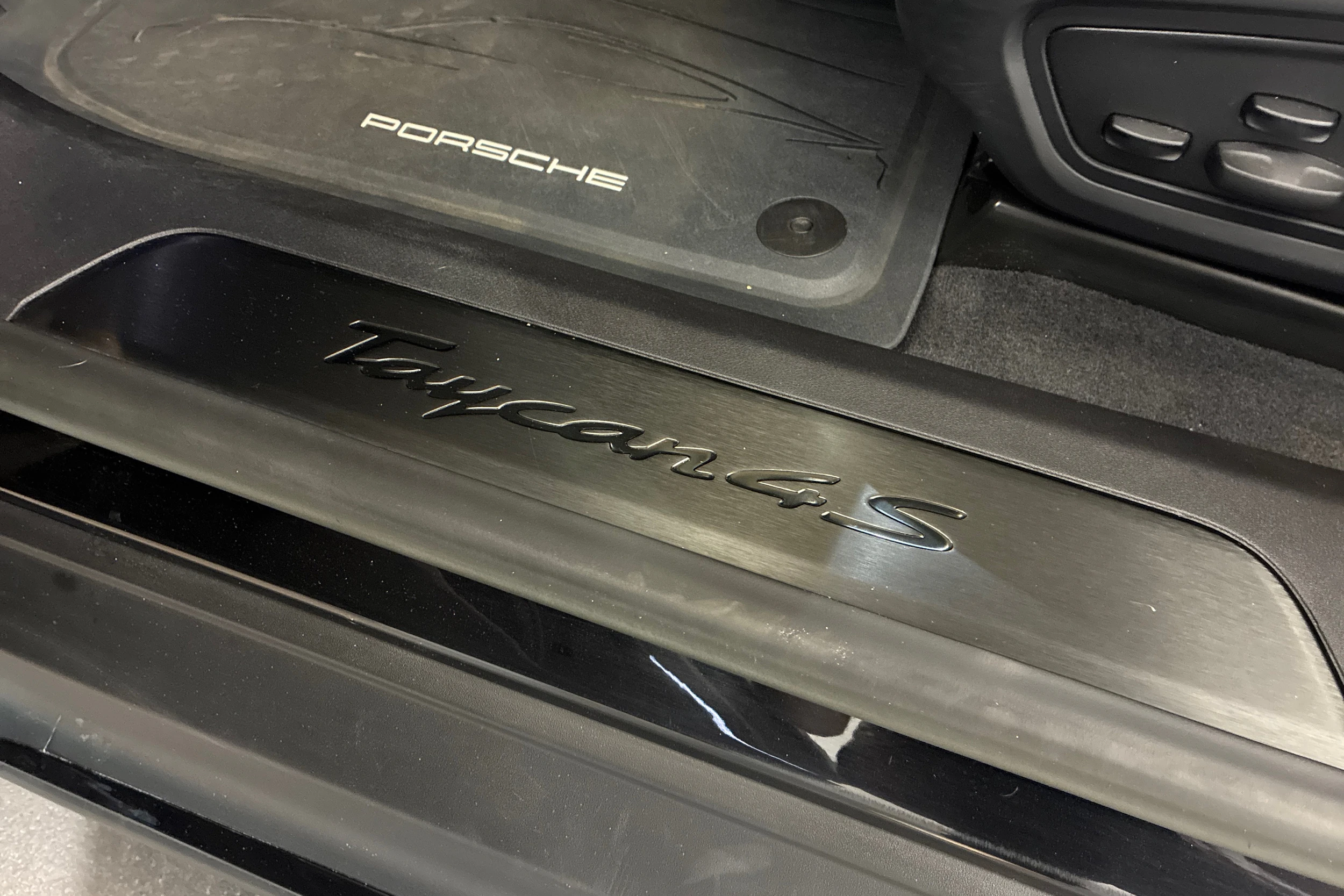 Porsche Taycan 2023 kuva 14.