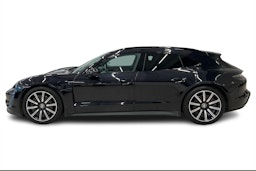 musta Porsche Taycan 2023 kuva 5.