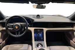 musta Porsche Taycan 2023 kuva 7.