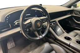 harmaa Porsche Taycan 2023 kuva 6.