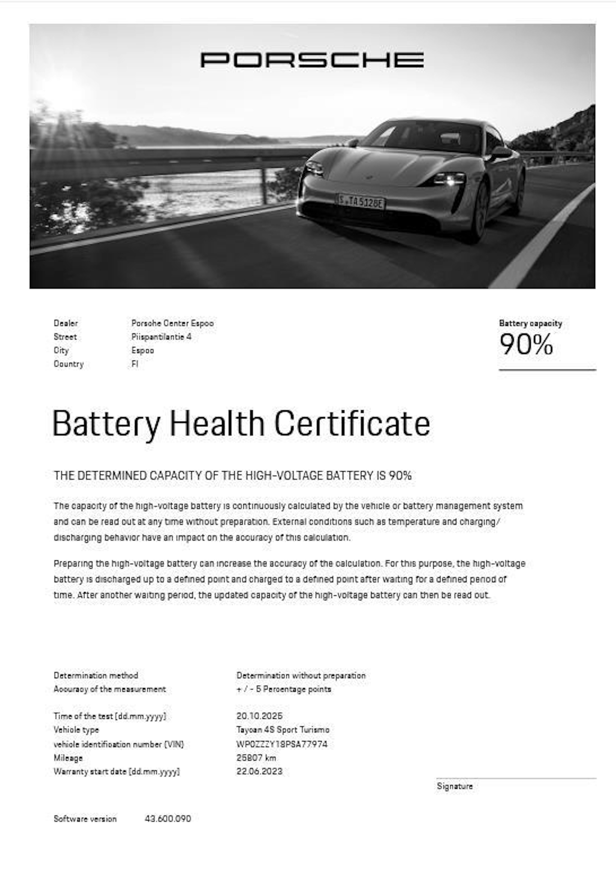 harmaa Porsche Taycan 2023 kuva 20.