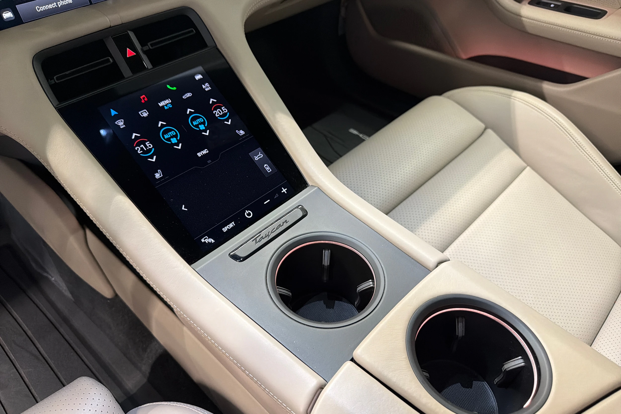 vihreä Porsche Taycan 2023 kuva 22.