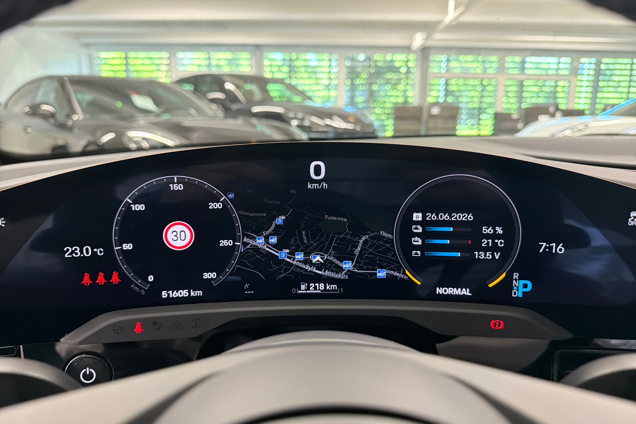 vihreä Porsche Taycan 2023 kuva 24.