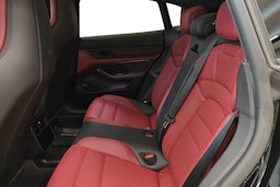 musta Porsche Taycan 2023 kuva 8.