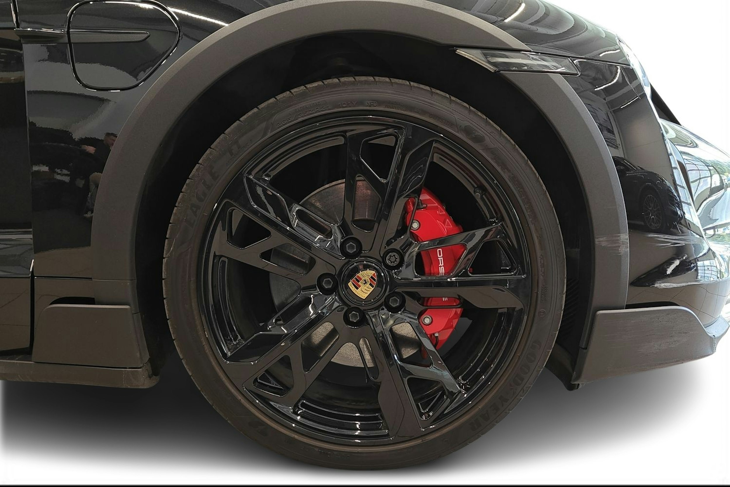 musta Porsche Taycan 2023 kuva 9.