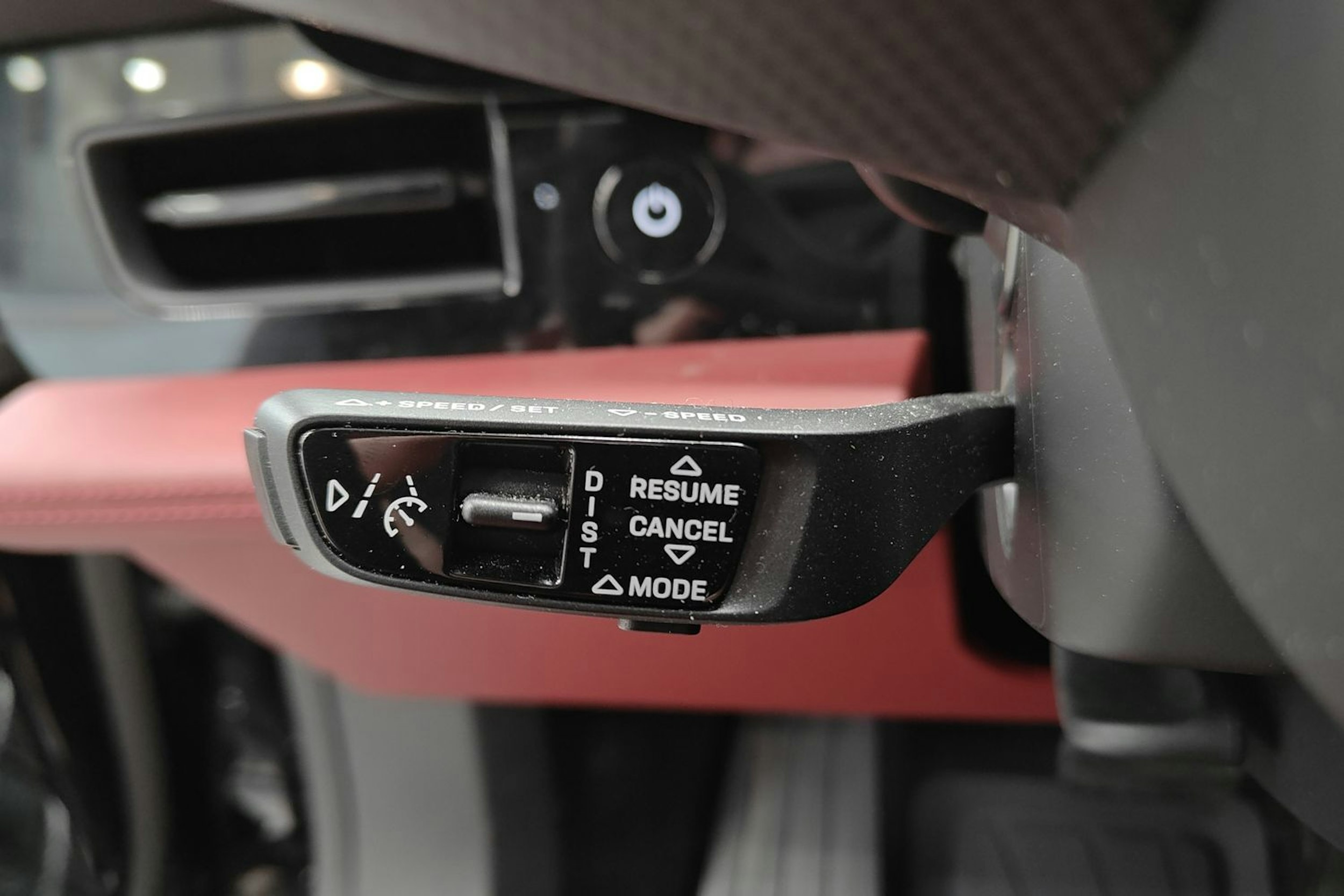 musta Porsche Taycan 2023 kuva 10.