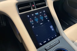 Sininen Porsche Taycan 2023 kuva 11.