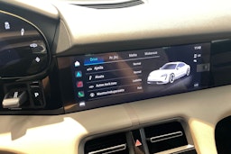 Sininen Porsche Taycan 2023 kuva 12.