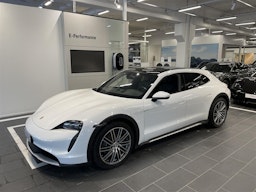 valkoinen Porsche Taycan 2023 kuva 1.