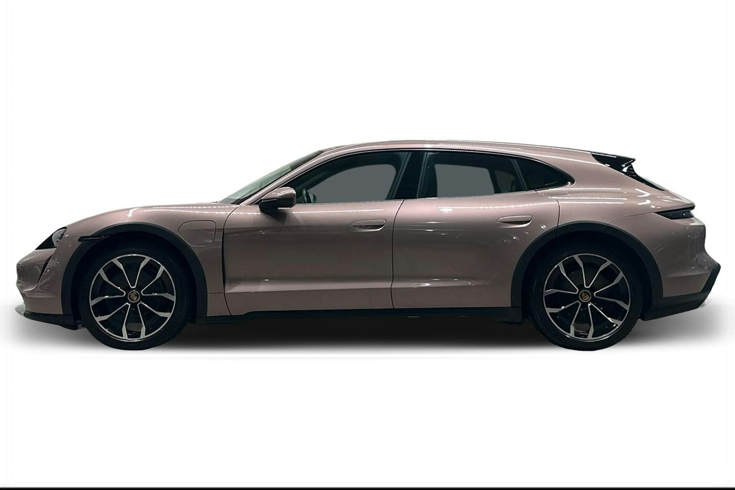 Punainen Porsche Taycan 2023 kuva 5.