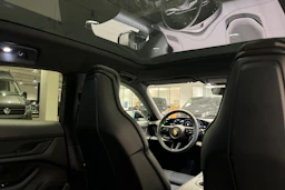 Porsche Taycan 2023 kuva 22.