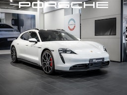 valkoinen Porsche Taycan 2023 kuva 1.