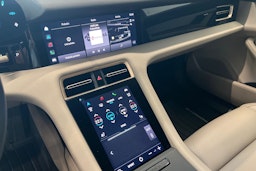 met. Ruskea (beige) Porsche Taycan 2023 kuva 9.