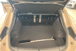 met. Ruskea (beige) Porsche Taycan 2023 kuva 13.