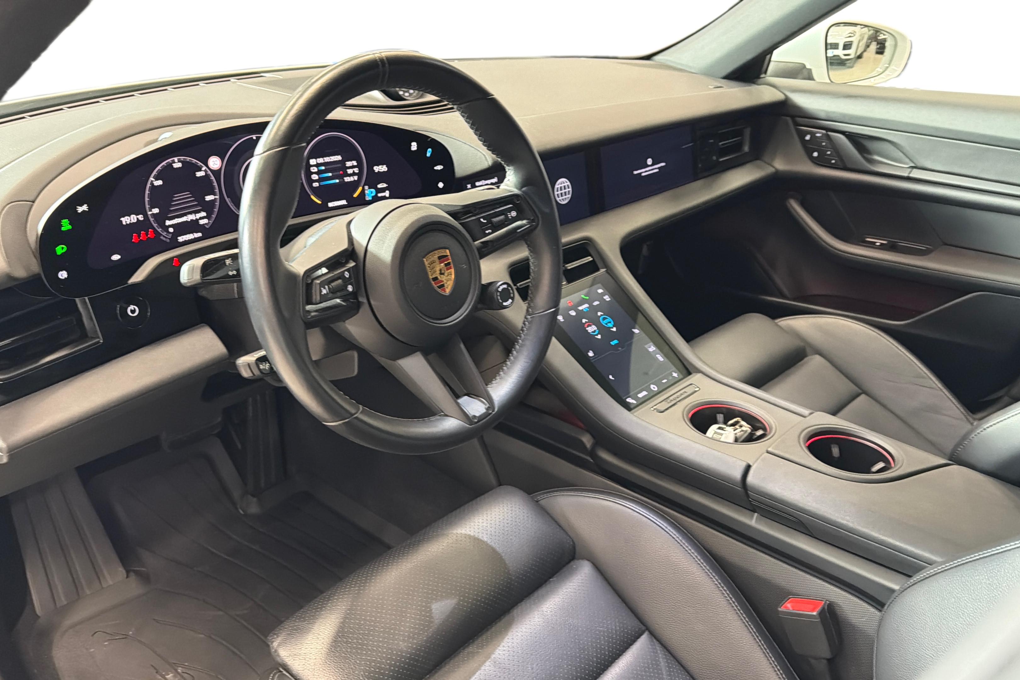 Porsche Taycan 4 Cross Turismo 2023, bild 6/24
