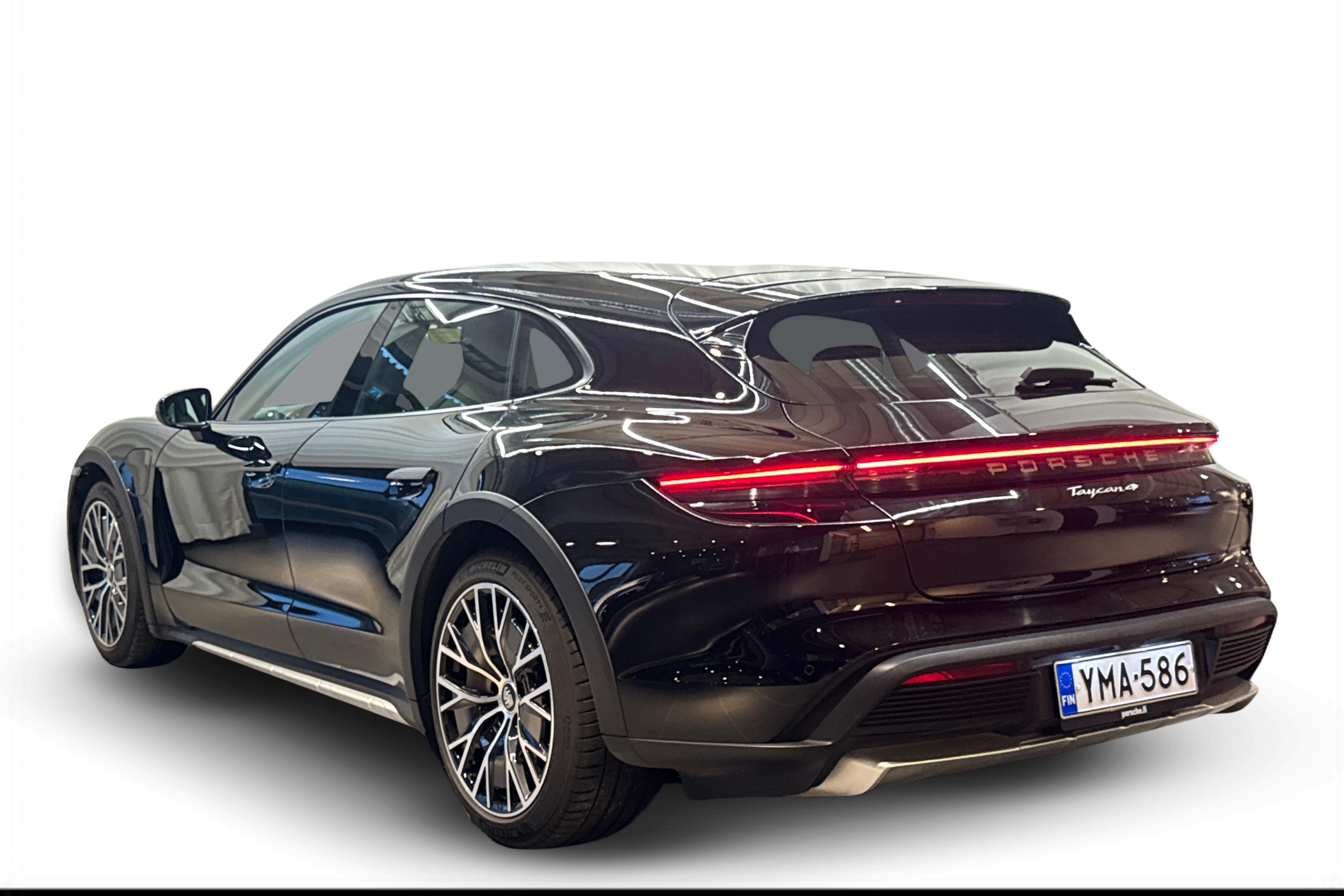 Porsche Taycan 4 Cross Turismo 2023, kuva 2/17