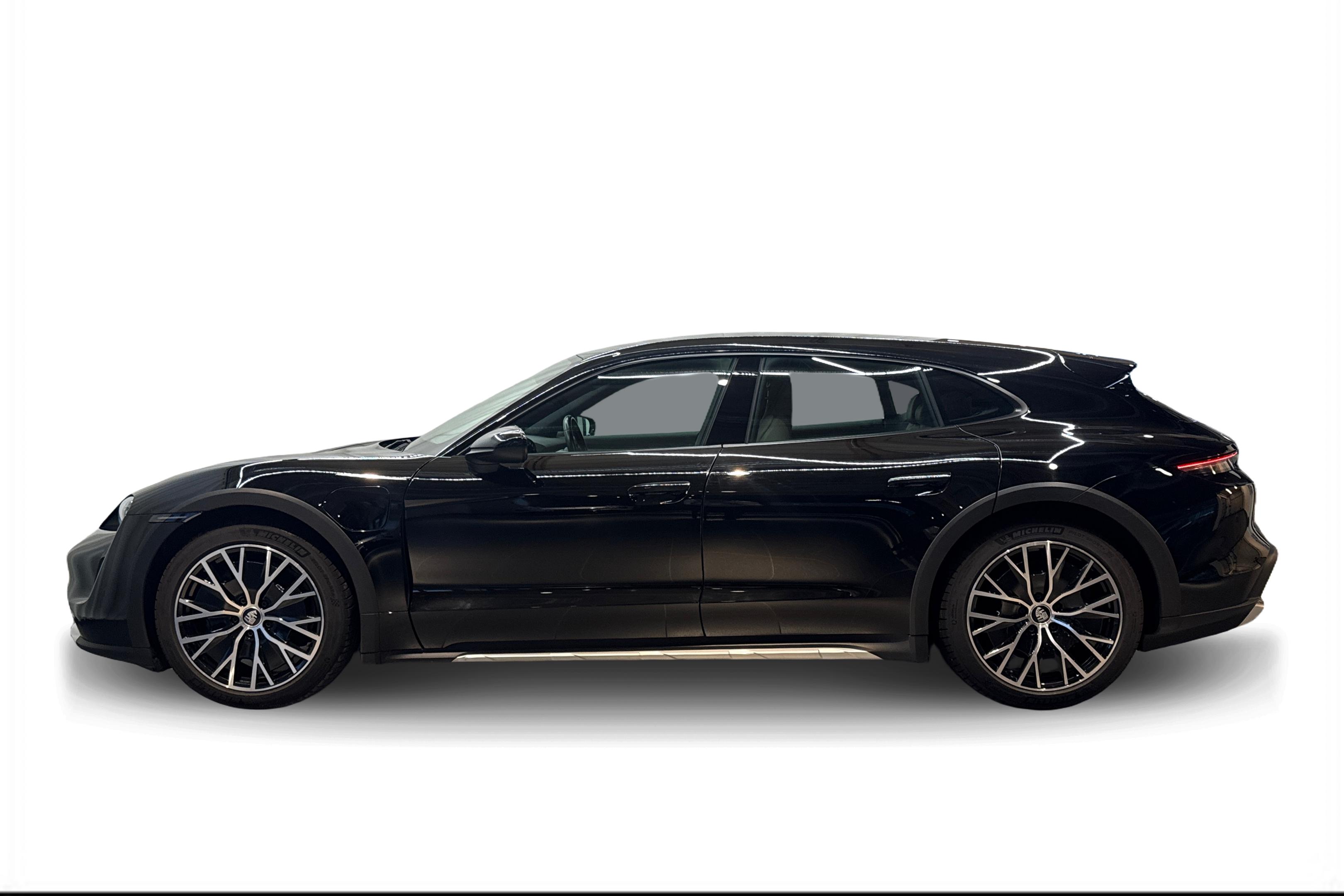 Porsche Taycan 4 Cross Turismo 2023, kuva 5/17