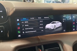 Ruskea (beige) Porsche Taycan 2024 kuva 11.