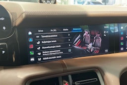 Ruskea (beige) Porsche Taycan 2024 kuva 13.